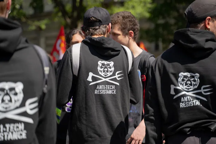 Ni de gauche, ni de droite, mais bien réac